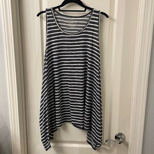 Dark Gray/White Striped Sharkbite Hem Tank